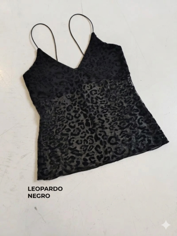 Top Flok animal print