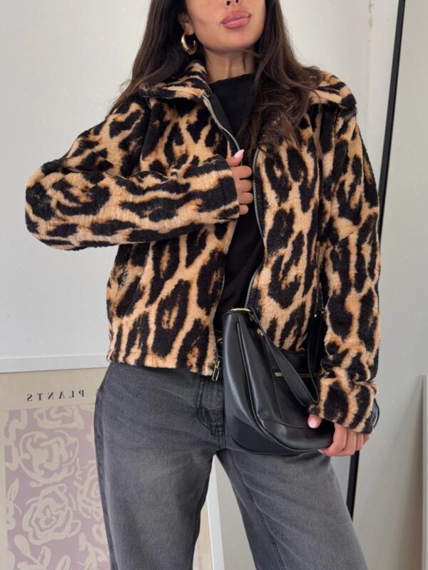2026/05/1000280108.jpg Campera Print